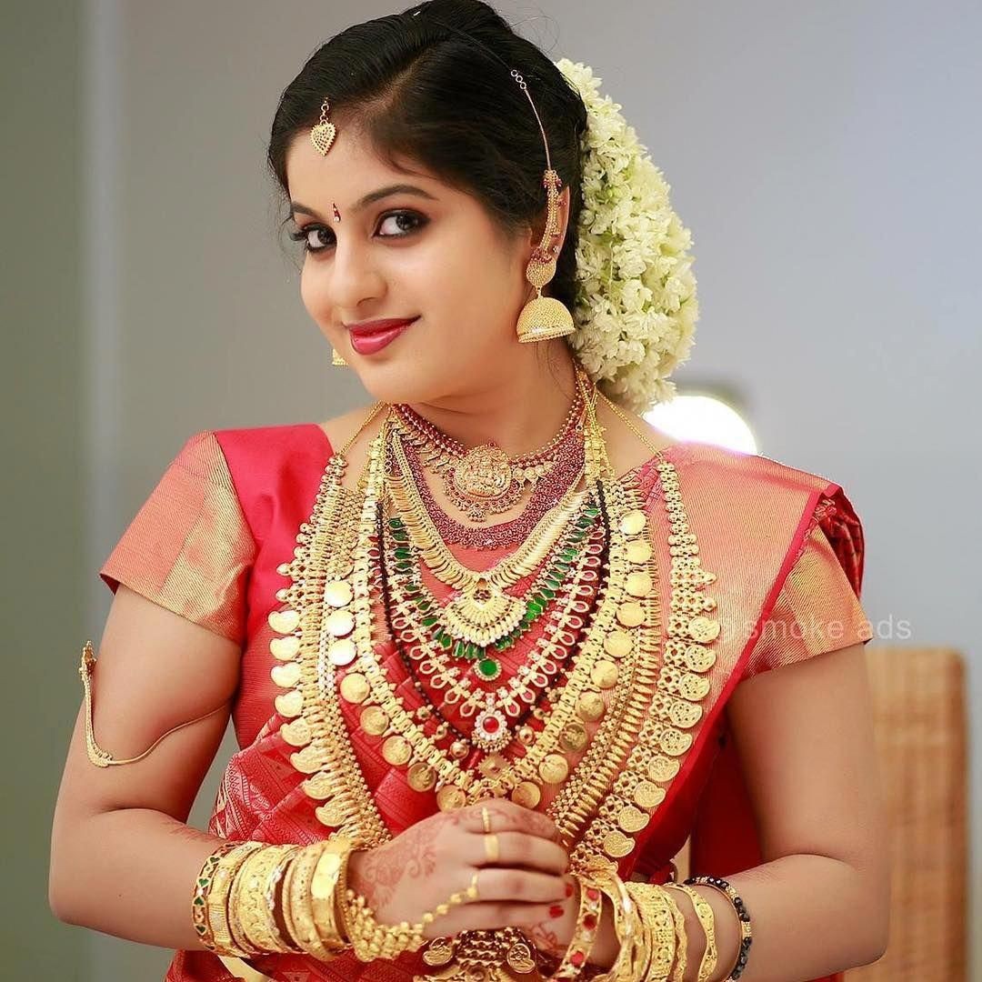 LA FAMME BEAUTY PARLOUR KOYILANDY